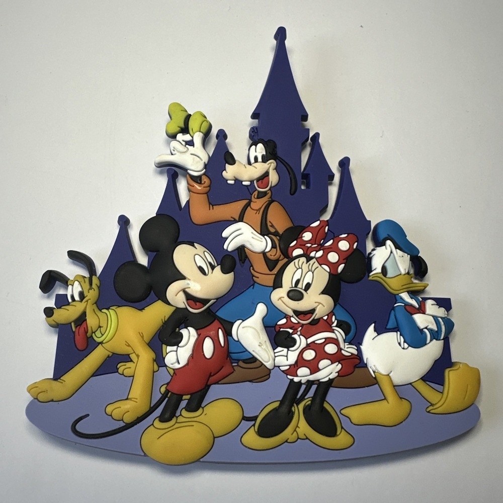 Disney Parks Mickey & Friends Cinderella Castle Walt Disney World 3D Magnet